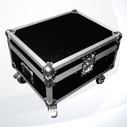 Case para distro o controlador de 4 canales Skjonberg con ruedas, para operar 4 motores CM Lodestar cerrado