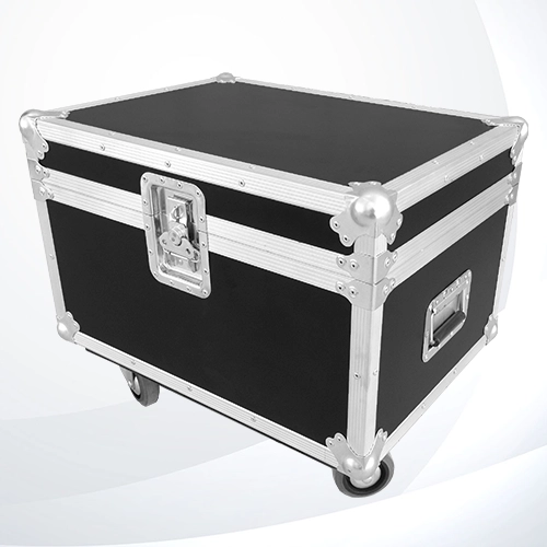 Case Tools para resguardo de tornillos y herramientas, fabricado en triplay de 12 mm con foami a medida y ruedas de uso rudo de 1 x 1-1/2 pulgadas, ideal para transporte seguro y almacenamiento organizado cerrado